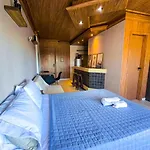 Lindo Studio Vista Mar Completo Com Piscina No Rooftop Do Edf, Proximo Ao Porto Da Barra