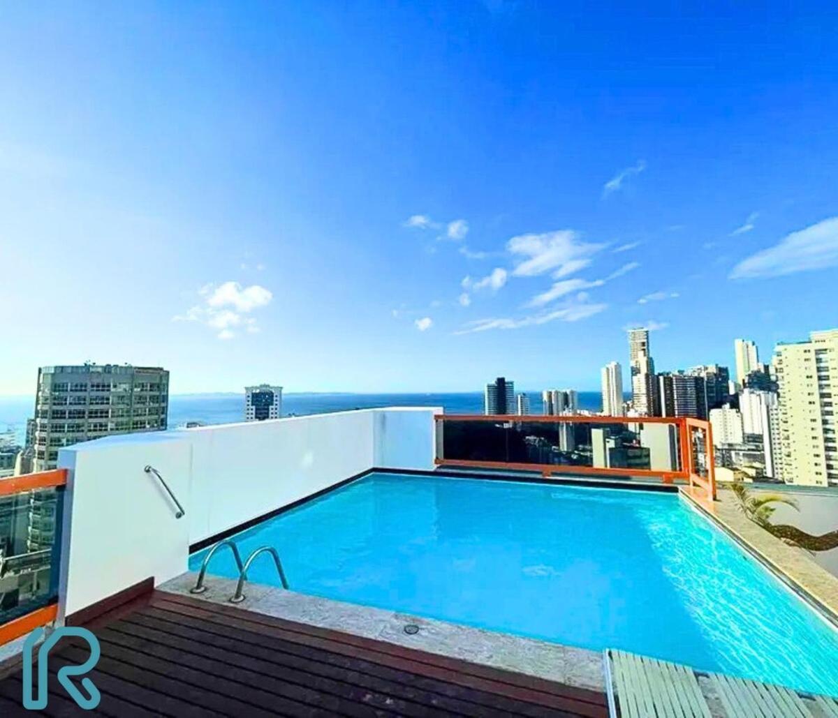 Apartamento Lindo Vista Mar Completo Com Piscina No Rooftop Do Edf, Proximo Ao Porto Da Barra Salvador